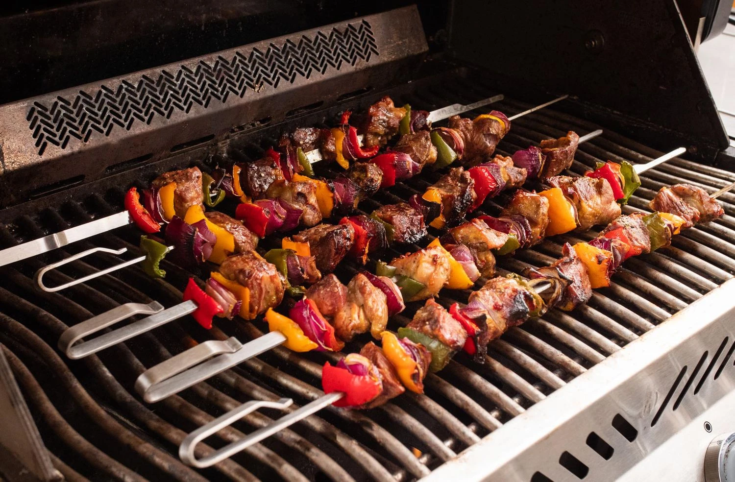 Grillfürst Edelstahl Schaschlikset Für Drehspieße - Mit 6 Spießen, 60 Cm 4 Grillfürst Edelstahl Schaschlikset Für Drehspieße - Mit 6 Spießen, 60 Cm – Bild 4