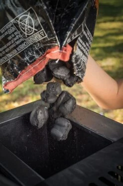 Masterbuilt Gravity 560 - Smarter Holzkohlegrill Und Smoker 21 Masterbuilt Gravity 560 - Smarter Holzkohlegrill Und Smoker -Rosle Grills Geschaft 21102 Masterbuilt Gravity Series 560G Ho 10 1581927359