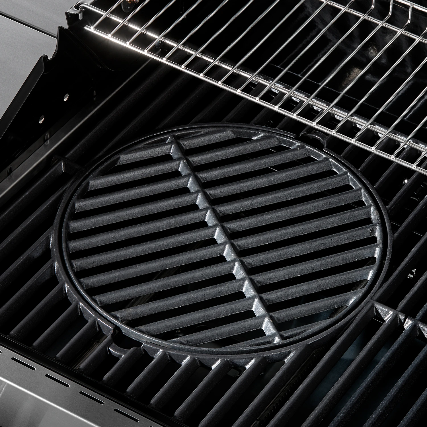 Rösle Edelstahl Gasgrill Videro G4-S VARIO+ - Limited Edition Modell 2023 - X-DEAL Inkl. Abdeckhaube Und Grillplatte 5 Rösle Edelstahl Gasgrill Videro G4-S VARIO+ - Limited Edition Modell 2023 - X-DEAL Inkl. Abdeckhaube Und Grillplatte – Bild 5