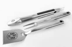 Grillfürst Premium Grillbesteck Set Mit Grillzange, -Wender Und -Gabel - Borussia Dortmund Edition In Geschenkverpackung -Rosle Grills Geschaft Borussia Dortmund Premium Grillbesteck Wender Zange Gabel