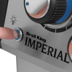 Broil King Imperial S690 XL PRO IR Gasgrill - Modell 2023 -Rosle Grills Geschaft Broil King Gasgrill Imperial Beleuchtung 1