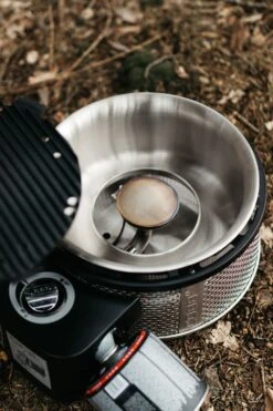 Cobb Grill Premier Gas Deluxe 2.0 - Gasgrill - Kartuschenanschluss - Modell 2023 -Rosle Grills Geschaft Cobb Grill Premier Gas Deluxe Campinggrill