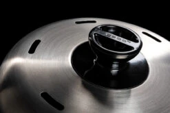 Cobb Grill Premier+ Gas Deluxe Gasgrill 30mbar - Modell 2023 -Rosle Grills Geschaft Cobb Grill Premier Plus Gas Deluxe Deckel 1