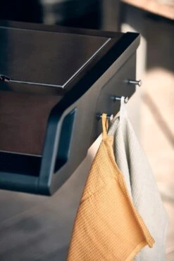 Enders Gasgrill Monroe Pro 4 SIK Turbo -Rosle Grills Geschaft Enders Gasgrill Monroe Pro 4 SIK Turbo Haken