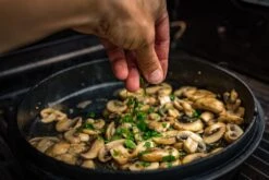 Grillfürst Dutch Oven BBQ Edition DO12 -Rosle Grills Geschaft GF Dutch Oven Deckel 3