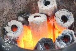 Greek Fire Holzkohlebriketts 20kg -Rosle Grills Geschaft Greek Fire bei durchgluehen 2