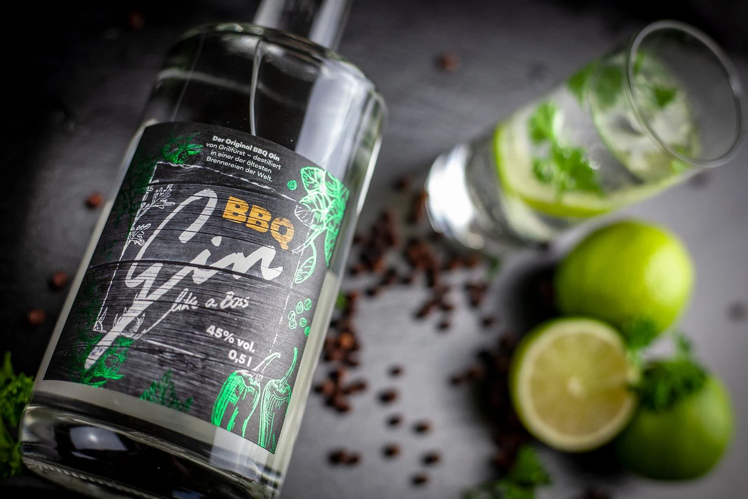 Grillfürst BBQ Gin - Gin Like A Boss, 45 % Vol. 0,5l 2 Grillfürst BBQ Gin - Gin Like A Boss, 45 % Vol. 0,5l – Bild 2