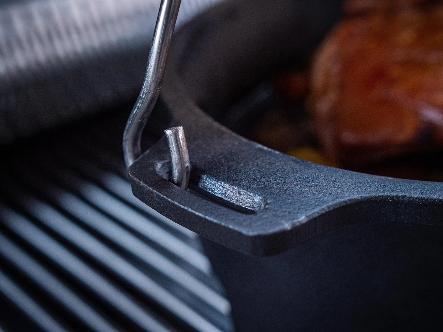 Grillfürst Dutch Oven BBQ Edition DO 6,5 Flach / Oval Für Grillfürst Grills, Weber Spirit, Weber Genesis, Broil King Signet, Broil King Monarch 5 Grillfürst Dutch Oven BBQ Edition DO 6,5 Flach / Oval Für Grillfürst Grills, Weber Spirit, Weber Genesis, Broil King Signet, Broil King Monarch – Bild 5