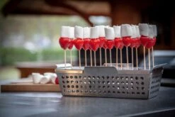 Grillfürst Fingerfood Set: Gemüsekorb Edelstahl, Fingerfood Spießeinsatz Und 100 Holzspieße -Rosle Grills Geschaft Grillfuerst Finger Food Spiesseinsatz Erdbeeren Gemuesekorb