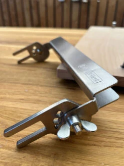 Grillfürst Flammlachsbrett Buche 19 X 50 Cm Klemm-Variante - Mit Optimierter Halterung -Rosle Grills Geschaft Grillfuerst Flammlachsbrett optimierte Halterung