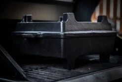 Grillfürst Dutch Oven Kastenform BK6 Aus Gusseisen -Rosle Grills Geschaft Grillfuerst Gusseisen Dutch Oven Eckig Fuesse Rost