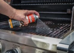 Grillfürst Reinigungsset Für Grillfürst Grillplatten Mit Spezial-Schaber, Gusseisen-Pflegespray Und Premium Messingbürste -Rosle Grills Geschaft Grillfuerst Pflegespray Gasgrill 2