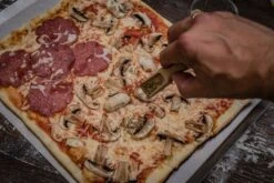 Grillfürst Pizzablech Edelstahl, Eckig, 40 Cm X 30 Cm -Rosle Grills Geschaft Grillfuerst Pizza Blech eckig 1