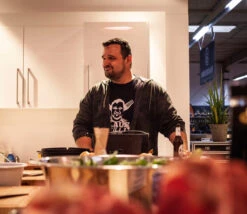 Grillfürst Dutch Oven BBQ Edition DO9 - Klaus Grillt Sonderedition -Rosle Grills Geschaft Klaus grillt Dutch Oven 2