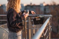 Knister Balkon- / Relinghalterung -Rosle Grills Geschaft Knister Gasgrill Balkongelaender 1