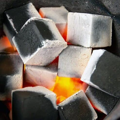 McBrikett KOKOKO CUBES 8 Kg -Rosle Grills Geschaft McBrikett Kokoko Cubes 8kg Anwendung