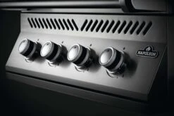 Napoleon 500-Series 32" BI32 Edelstahl Einbaugrill - Modell 2023 13 Napoleon 500-Series 32" BI32 Edelstahl Einbaugrill - Modell 2023 -Rosle Grills Geschaft Napoleon Einbaugrill 500 Serie BI32 Bedienblende