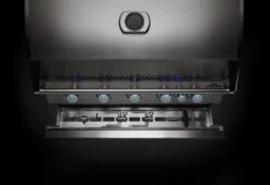 Napoleon 700-Series 38" BIG38 Edelstahl Einbaugrill Inkl. Drehspieß - Modell 2023 29 Napoleon 700-Series 38" BIG38 Edelstahl Einbaugrill Inkl. Drehspieß - Modell 2023 -Rosle Grills Geschaft Napoleon Einbaugrill 700 Series BIG38 Drehspiess Schublade