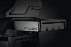 Napoleon Freestyle 425 Gasgrill, Graphit - Mit Sizzle Zone - X-DEAL Inkl. Grillplatte Und Plancha Tool-Set 34 Napoleon Freestyle 425 Gasgrill, Graphit - Mit Sizzle Zone - X-DEAL Inkl. Grillplatte Und Plancha Tool-Set -Rosle Grills Geschaft Napoleon Freestyle Seitenablage Besteckhaken 15