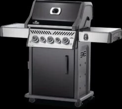 Napoleon Rogue SE 425 Gasgrill, Schwarz Mit Gussrosten - Hero Modell 2023 Inkl. Drehspieß - SMART Deal Inkl. Grillfürst Grill Control 23 Napoleon Rogue SE 425 Gasgrill, Schwarz Mit Gussrosten - Hero Modell 2023 Inkl. Drehspieß - SMART Deal Inkl. Grillfürst Grill Control -Rosle Grills Geschaft Napoleon Gasgrill RSE425 Hero Drehregler beleuchtet 1