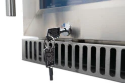 Napoleon Outdoor - Kühlschrank, 135 Liter, Rechtsdrehende Tür Mit Doppelverglasung Und LED Beleuchtung - Wasserdicht Nach IP24 -Rosle Grills Geschaft Napoleon Kuehlschrank abschliessbar NFR135ORGL