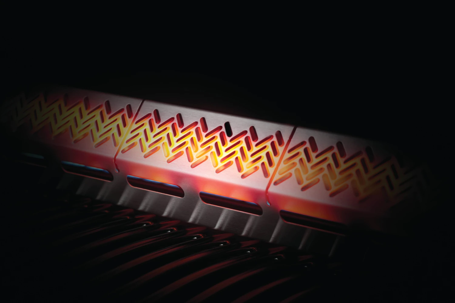 Napoleon Phantom Rogue SE 425 Gasgrill, Mattschwarz Mit Sizzle Zone Und Heckbrenner - Modell 2023 9 Napoleon Phantom Rogue SE 425 Gasgrill, Mattschwarz Mit Sizzle Zone Und Heckbrenner - Modell 2023 – Bild 9