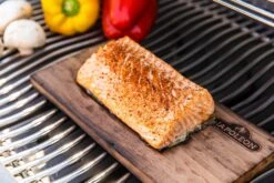 Napoleon Zedernholz Räucherbrett -Rosle Grills Geschaft Napoleon Raeucherplanken Zedernholz 2er set Fisch