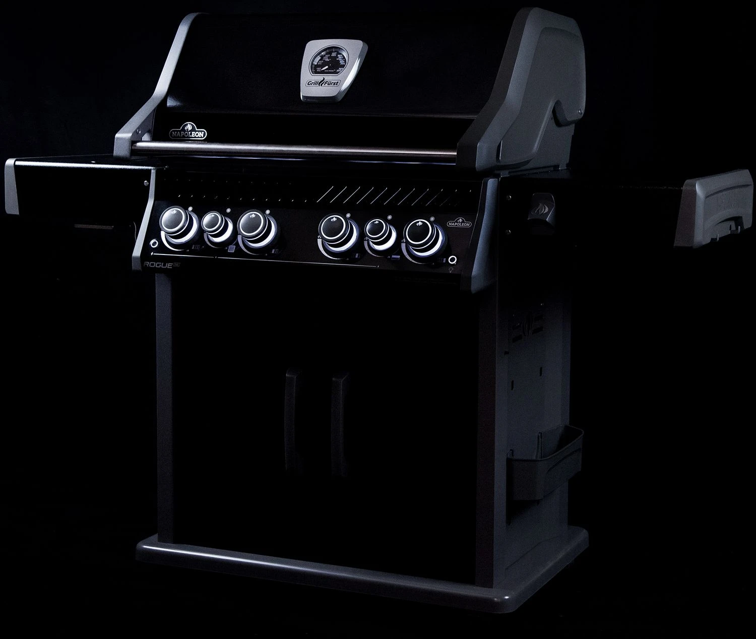Napoleon Rogue SE 525 Gasgrill - All-black - Grillfürst Edition Inkl. Abdeckhaube - SMART Deal Inkl. Grillfürst Grill Control - Modell 2022 6 Napoleon Rogue SE 525 Gasgrill - All-black - Grillfürst Edition Inkl. Abdeckhaube - SMART Deal Inkl. Grillfürst Grill Control - Modell 2022 – Bild 6