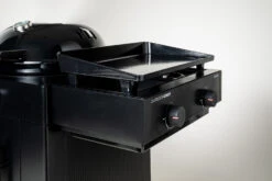 Outdoorchef Gas Kugelgrill Arosa 570 G Evo Black Style - Inkl. Blazing-/Cooking Zone Kit Plus Und Plancha