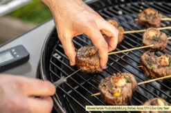 Outdoorchef Gas Kugelgrill Arosa 570 G Evo Black Style - Inkl. Blazing-/Cooking Zone Kit Plus Und Plancha -Rosle Grills Geschaft Outdoorchef Arosa 570 G Evo emaillierter Grillrost 2