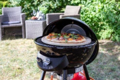 Outdoorchef Gas Kugelgrill Chelsea 420 G Pizzaofen - Pizza Chef Inkl. Grillfürst Pizzastein, Pizzaheber Und Pizzaschneider -Rosle Grills Geschaft Outdoorchef Gas Kugelgrill Chelsea 420 G Pizza Chef Set