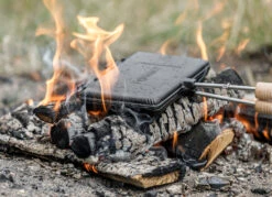 Petromax Waffeleisen Kurz 7 Petromax Waffeleisen Kurz -Rosle Grills Geschaft Petromax Waffeleisen kurz Anwendung02