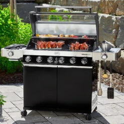 Rösle Gasgrill Videro G6-S VARIO+ Schwarz - Modell 2023 - SMART Deal Inkl. Grillfürst Grill Control + Abdeckhaube Und Grillplatte -Rosle Grills Geschaft Roesle Gasgrill Videro G6 S Mood