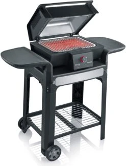 Severin Elektrogrill SEVO Smart Control GTS - Boost Zone 500°C - Mit Deckel Und Grillwagen - 3.000 W - Inkl. Grillfürst Premium Grillbesteck Set, Premium Grillbürste Und Grillspieße 4er Set -Rosle Grills Geschaft Severin Sevo Smart Control GTS PG8139 leicht geoeffnet 1