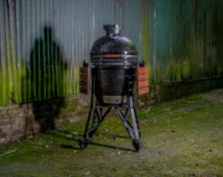 The Bastard Keramikgrill Classic Medium - Complete - Schwarz Glänzend - Modell 2023 -Rosle Grills Geschaft The Bastard Classic Medium Complete Kamadogrill