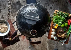 The Bastard Keramikgrill Classic Medium - Complete - Schwarz Glänzend - Modell 2023 -Rosle Grills Geschaft The Bastard Classic Medium Kamado Grill schwarz