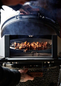 The Bastard Rotisserie & Pizza Set Large Inkl. Drehspieß Und Pizzastein -Rosle Grills Geschaft The Bastard Pizzaofen Klappe BB507