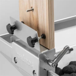 Thüros Fisch Grill Set Mit Flammlachs- Und Steckerlfischhalter -Rosle Grills Geschaft Thueros Flammlachsbrett Halterung Detail 1