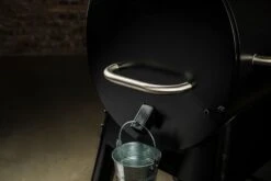 Traeger Pelletgrill Pro D2 780 - Black -Rosle Grills Geschaft Traeger Pelletgrill Pro Handle