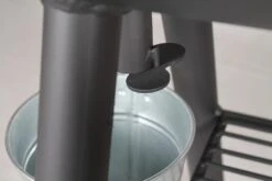 Grillfürst Smoker SK18 -Rosle Grills Geschaft grillfuerst smoker detail fettauffangeimer 2