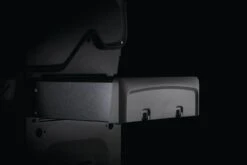 Napoleon Rogue 425 Gasgrill - All Black - Modell 2023 - Inkl. Abdeckhaube -Rosle Grills Geschaft napoleon rogue gasgrill seitenablage 5