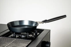 Outdoorchef Carbonstahl Pfanne Ø 28 Cm -Rosle Grills Geschaft outdoorchef carbonstahl pfanne grill 14 491 47