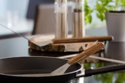 Petromax Flexibler Pfannen- Und Grillwender (Langgriff) -Rosle Grills Geschaft petromax grillwender einsatz flex2