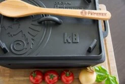Petromax Dutch Oven Kastenform K8 Aus Gusseisen -Rosle Grills Geschaft petromax kastenform gusseisen k8